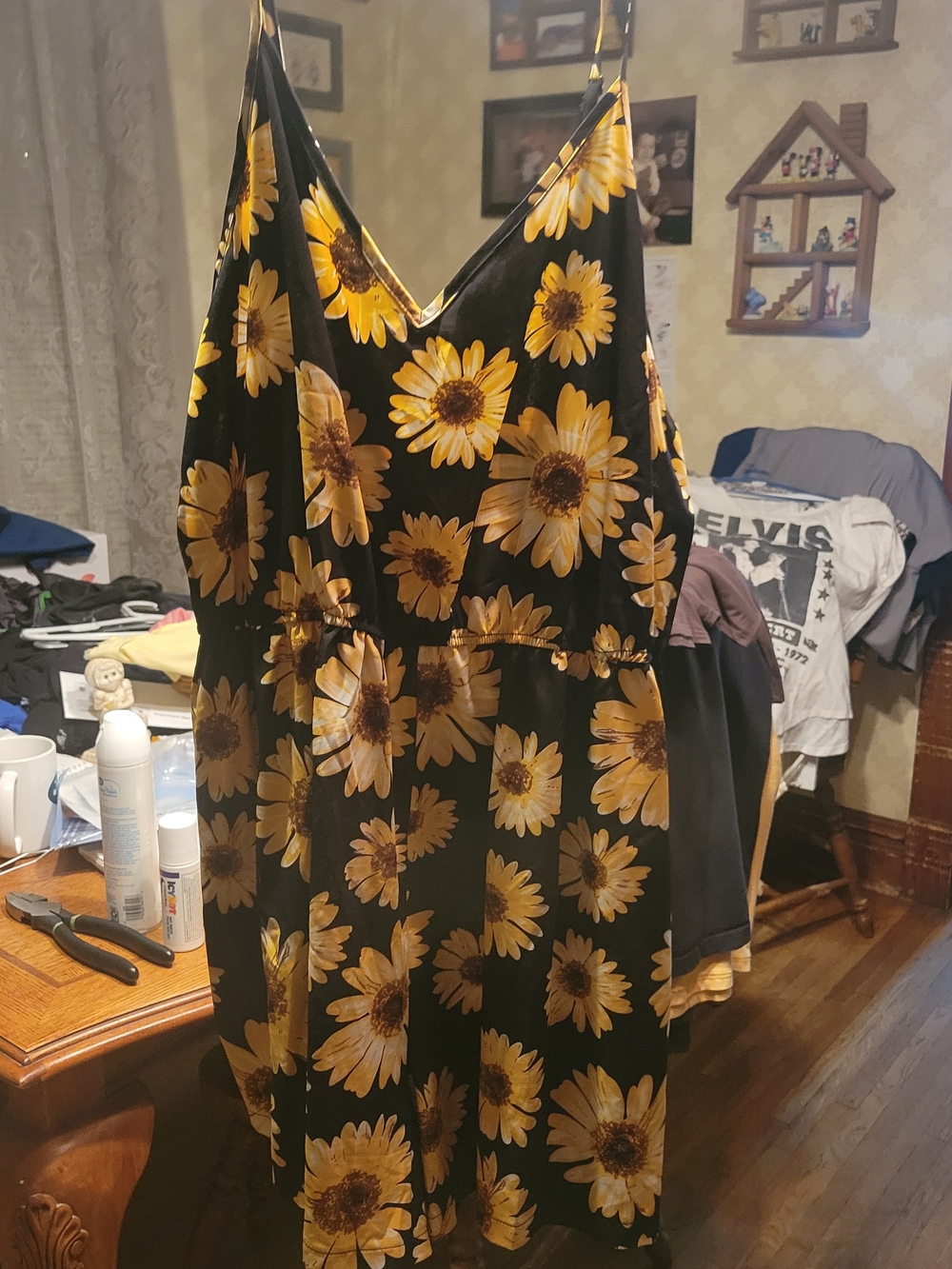 SHEIN Black Sunflower Print Spaghetti Strap Jumpsuit